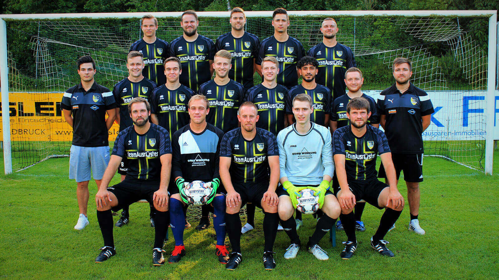 Mannschaftsfoto Erste FC Emmering